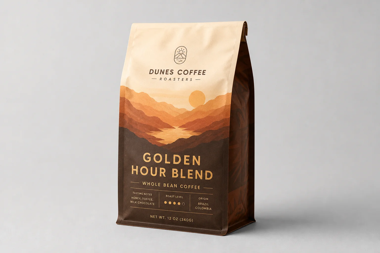 Golden Hour Blend 全豆咖啡与 Chamberlain Coffee 茶包咖啡并排摆放