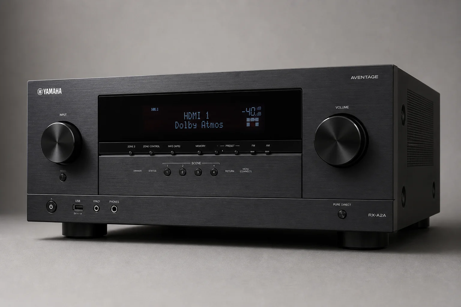 콘크리트 바닥 위에 놓인 Yamaha RX-A2A, Sony STR-AN1000, Denon AVR-X2800H AV 리시버 3종
