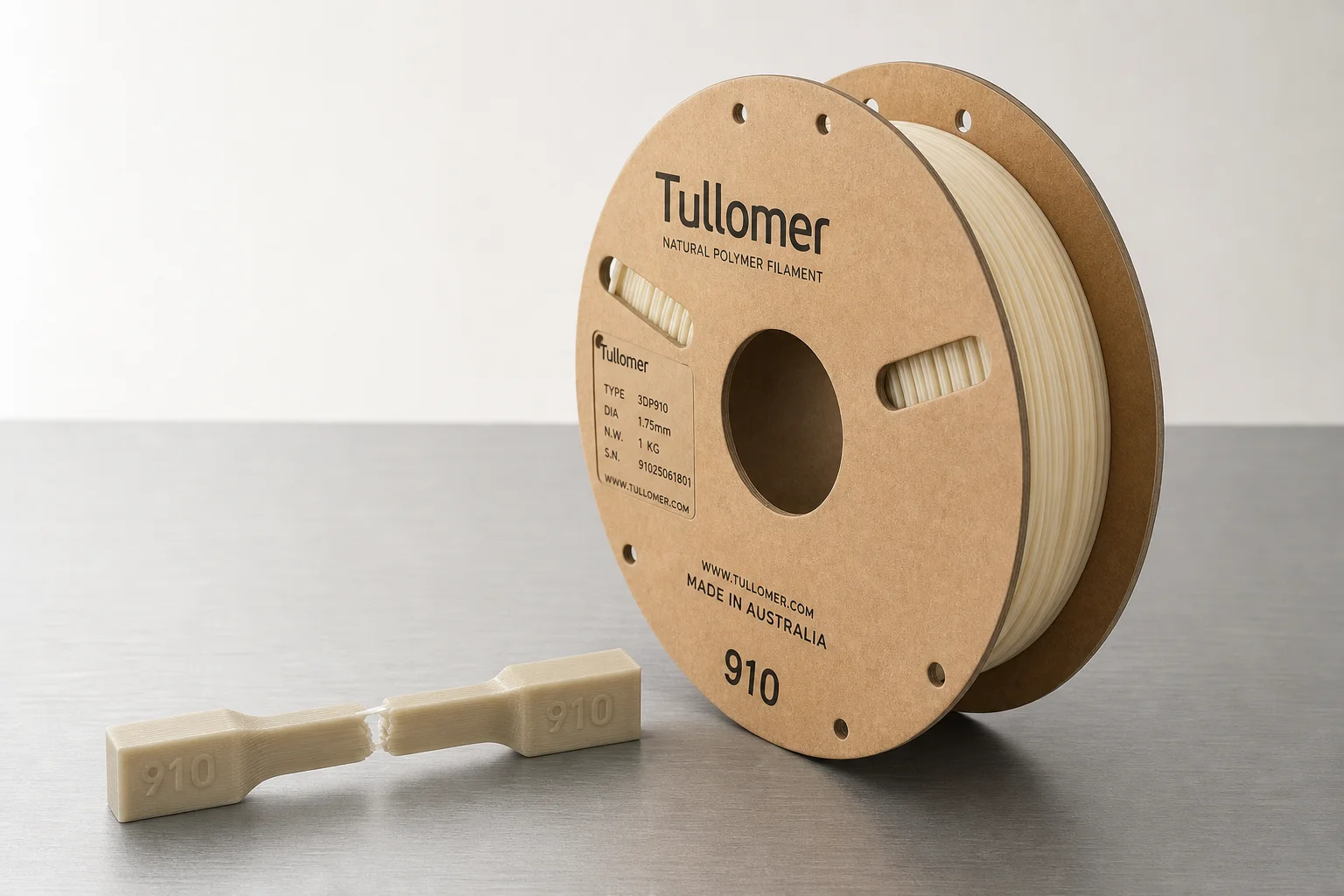 Station de travail d'impression 3D avec tête d'impression multi-outils, bobines de filament avancées et machine de moulage métallique